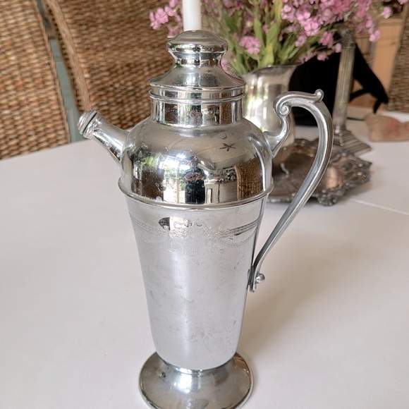 Vintage LB Chromium Cocktail Pitcher Shaker. - Picture 1 of 13